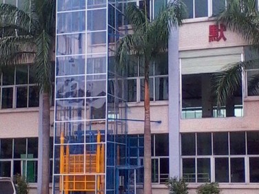 液壓超高直頂式升降機(jī)