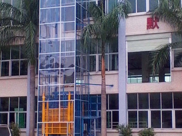 液壓超高直頂式升降機(jī)