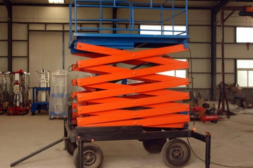 升降平臺車調(diào)節(jié)過程中需要注意什么？