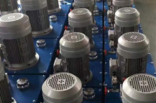 電機(jī)在升降平臺設(shè)備中的作用是什么？