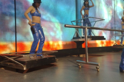 升降舞臺(tái)哪些部件容易老化？