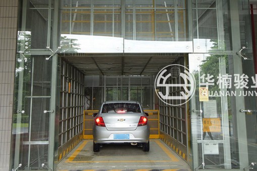 液壓升降平臺(tái)液壓油如何清洗防止空氣入侵