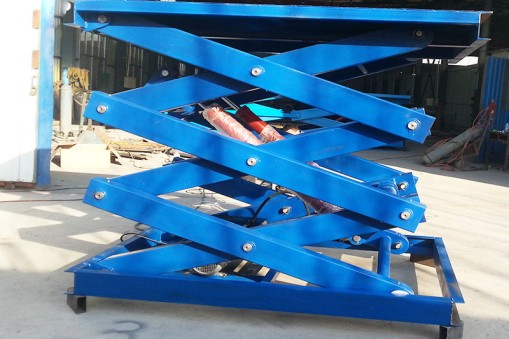 高空作業(yè)升降平臺是怎樣實(shí)現(xiàn)升降的