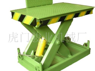 貨柜車(chē)液壓升降機(jī)