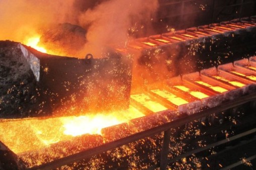 【華楠駿業(yè)】地條鋼死灰復(fù)燃 煉一天純利潤數(shù)十萬