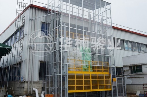  導(dǎo)軌式升降機(jī)多少錢一臺？不同生產(chǎn)廠家價(jià)格區(qū)別在哪？