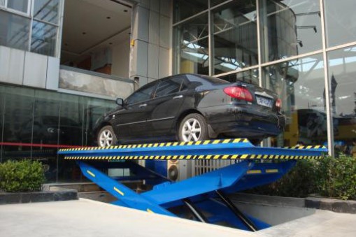 佛山汽車升降機廠家 多少錢？