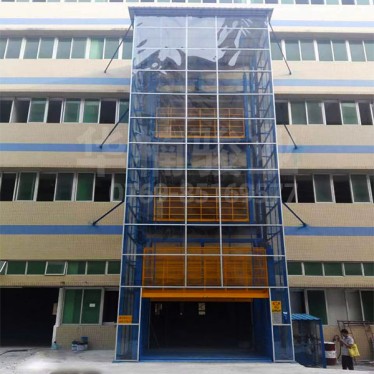 激光行業(yè)升降機案例