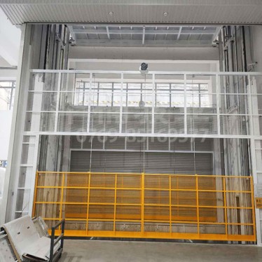 大型升降機(jī)案例