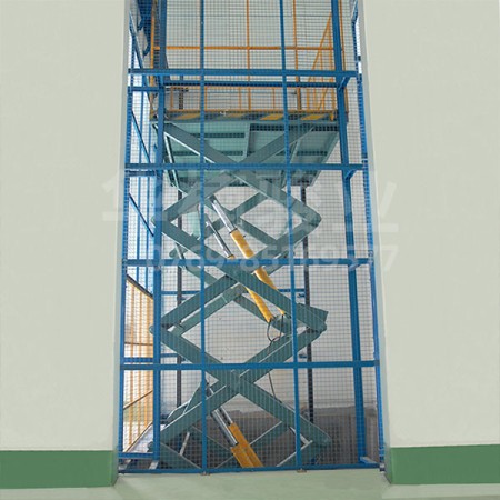 紡織升降機(jī)案例--華楠駿業(yè)