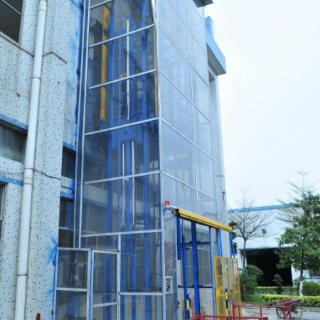 食品行業(yè)安裝升降機(jī)