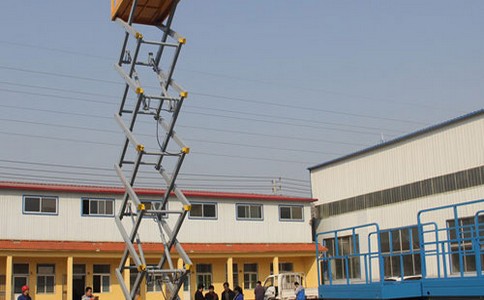 移動(dòng)式升降機(jī)常見(jiàn)的5種分類及特點(diǎn)